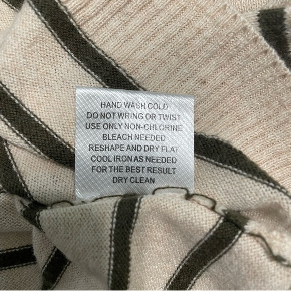 H&M Cream and Brown Cardigan Sweater with V-Neck - Picture 10 of 11